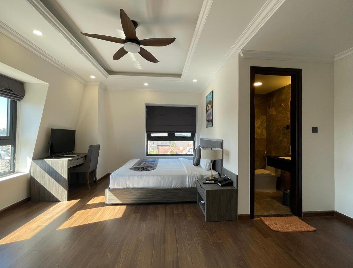 Khach San Lilac Hotel 大叻 外观 照片