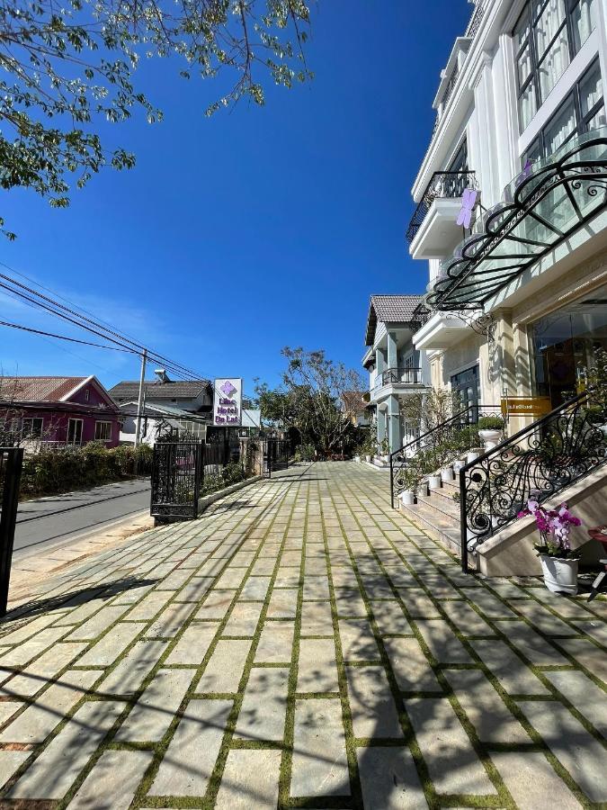 Khach San Lilac Hotel 大叻 外观 照片