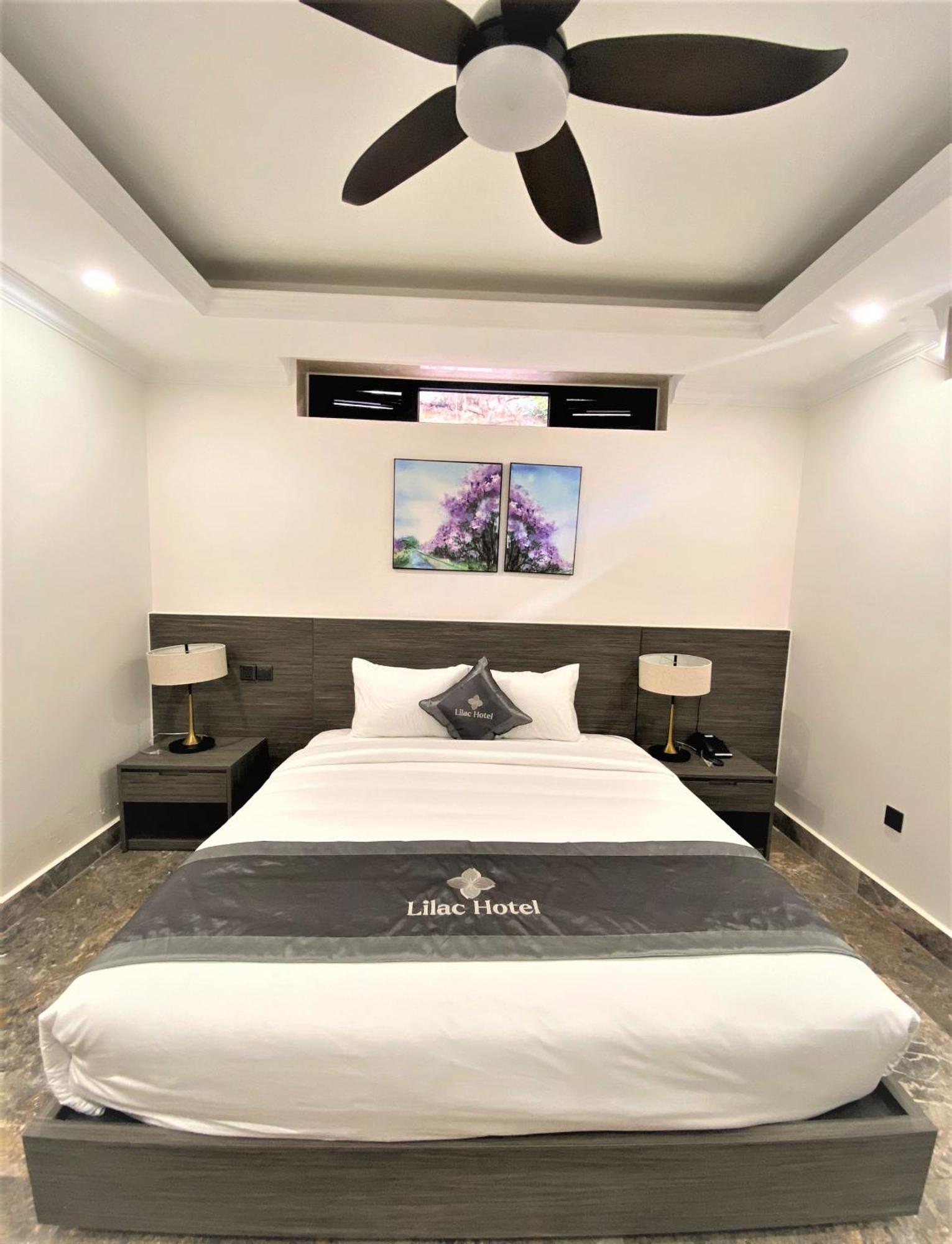 Khach San Lilac Hotel 大叻 外观 照片